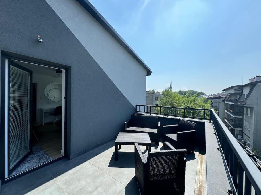 Luxuriously Decorated In A Calm District Of Appartement Krakau